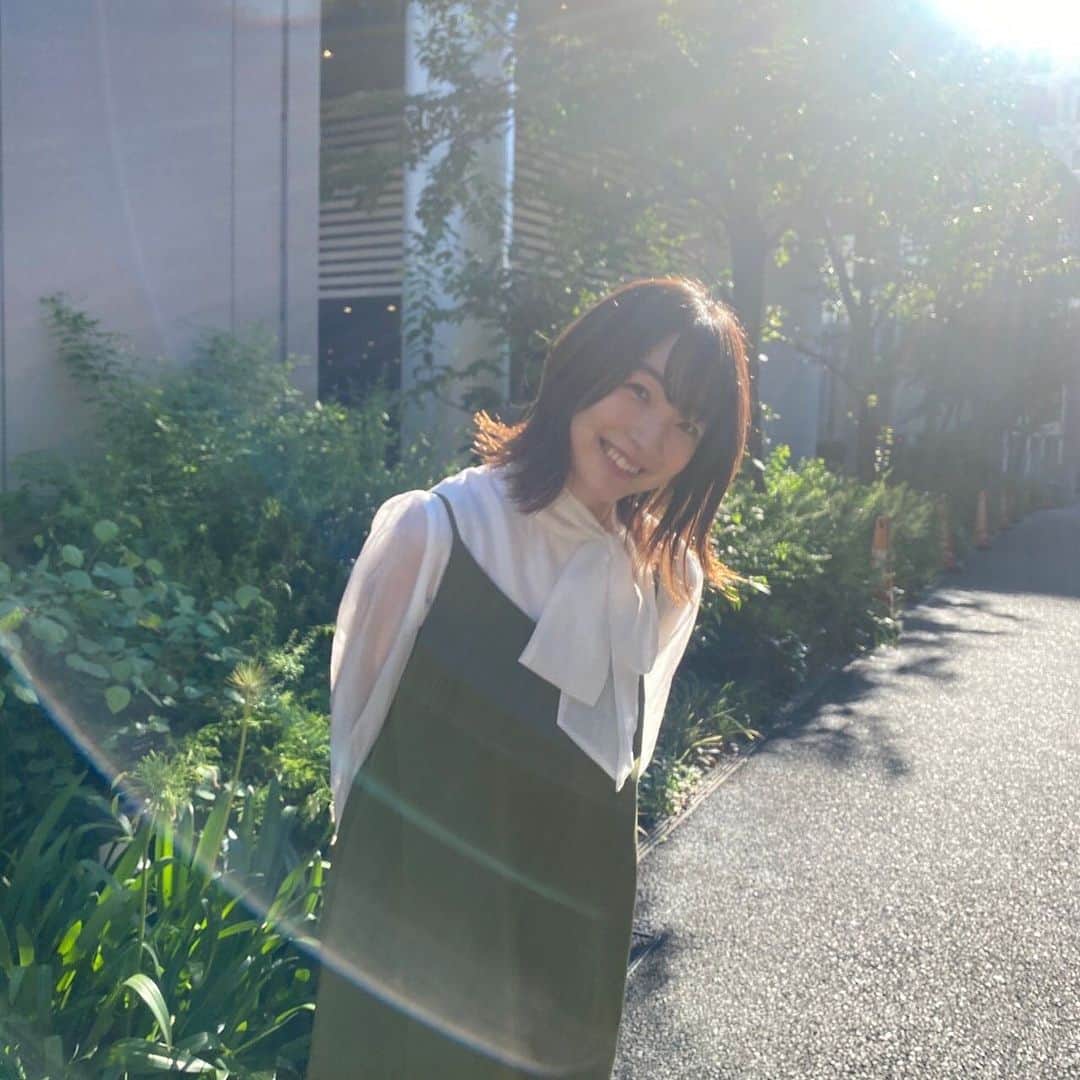 のインスタグラム：「【Information】  Mini Album "Atrium"収録曲『マイペース』✨ 日本テレビ系「#バゲット」10月エンディングテーマに決定🎉 10/3(月)よりオンエアされますのでお楽しみに🎶  #Atrium #マイペース #上田麗奈」
