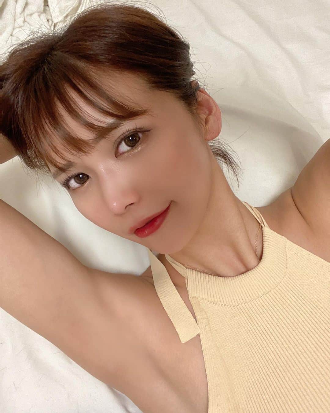 脇 フェチ 森のんのさんのインスタグラム写真 - (森のんのInstagram)「今週も、お疲れ様でした🥰 脇フェチさんが好きそうな写真(笑) . . .  #グラビアアイドル #高身長コーデ #高身長女子 #高身長 #へそ出し #くびれ #くびれ作り #腹筋女子 #腹筋トレーニング  #japanesegirl #미녀 ...