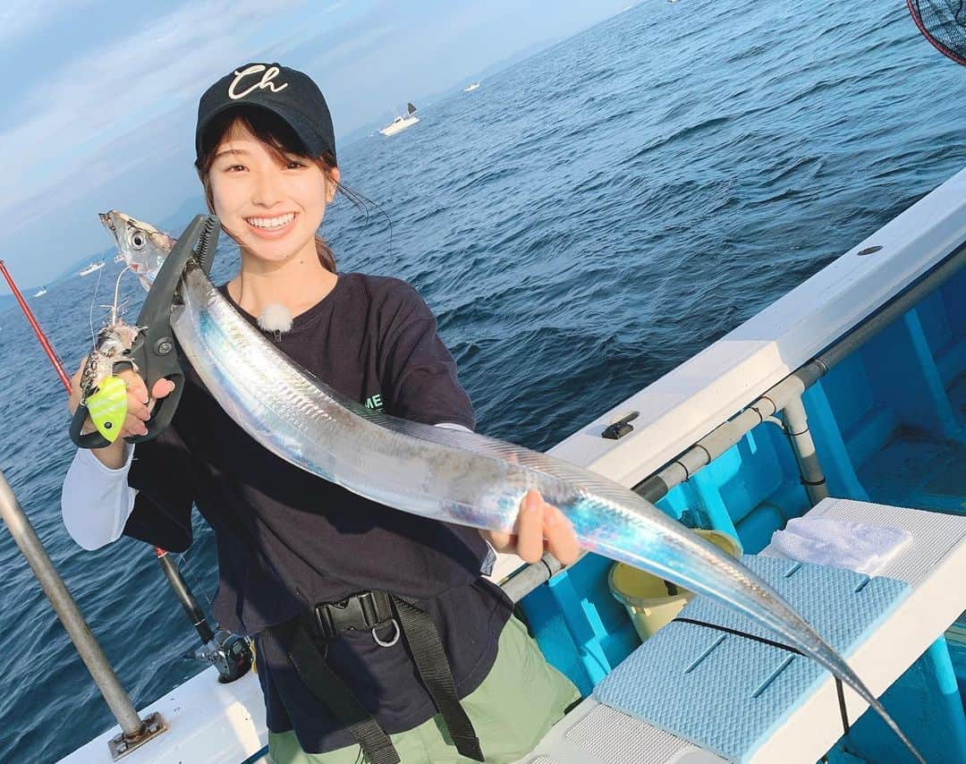 舘山聖奈のインスタグラム：「『釣りたガール！濃いめ』 ⁡ 新作のロケに行ってきました🐟❣️ ⁡ 私の中では過去1番の釣果になったと思います✨ ⁡ ぜひお楽しみにしていてください〜！！ ⁡ 今回お世話になったフッチーさんと☺️📸 ⁡ ⁡ #釣りたガール #釣りビジョン #関西テレビ」