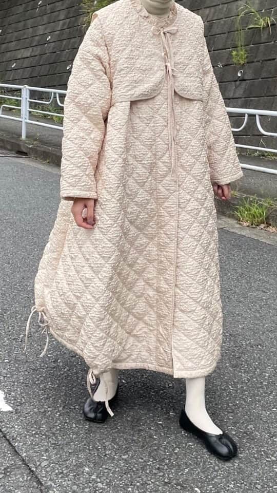 カロリナグレイサーバイシェリールのインスタグラム：「Ayaさんとスペシャルコラボ♡ 9/5(月)12:30より発売の商品をAyaさんとインスタライブでご紹介いたします。」