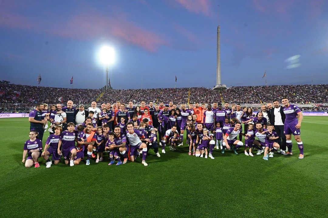 マティヤ・ナスタシッチのインスタグラム：「Grazie di tutto Firenze ⚜️💜」