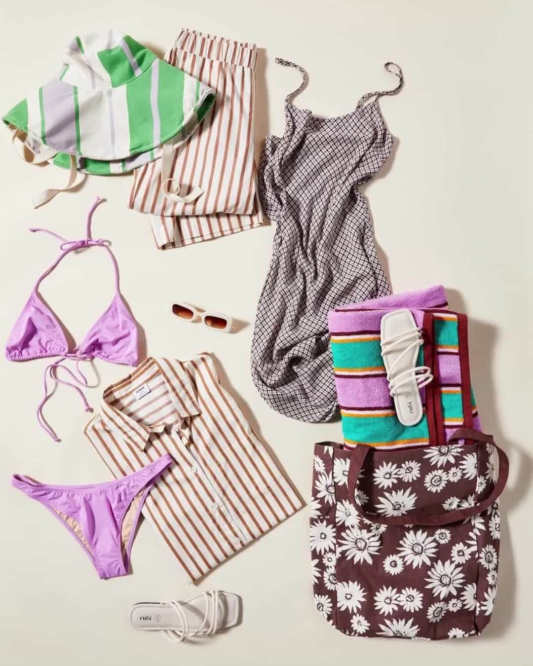 COTTON ONのインスタグラム：「We’re about to escape the city with some mates. Any guesses where? 🌴 #EscapeWithCottonOn」
