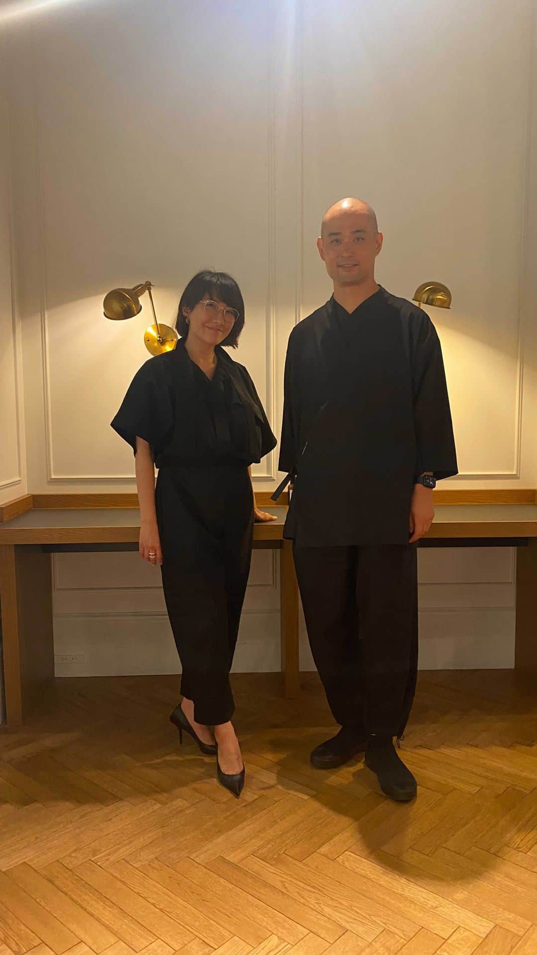 風間ゆみえのインスタグラム：「Wellness for men @eat_play_works EVENT 禅とファッション、そしてWell-beingへ　生き方をアップデートするセンスの鍛えかた  両足院 伊藤東凌副住職と対談しました！  ありがとうございました^_^」