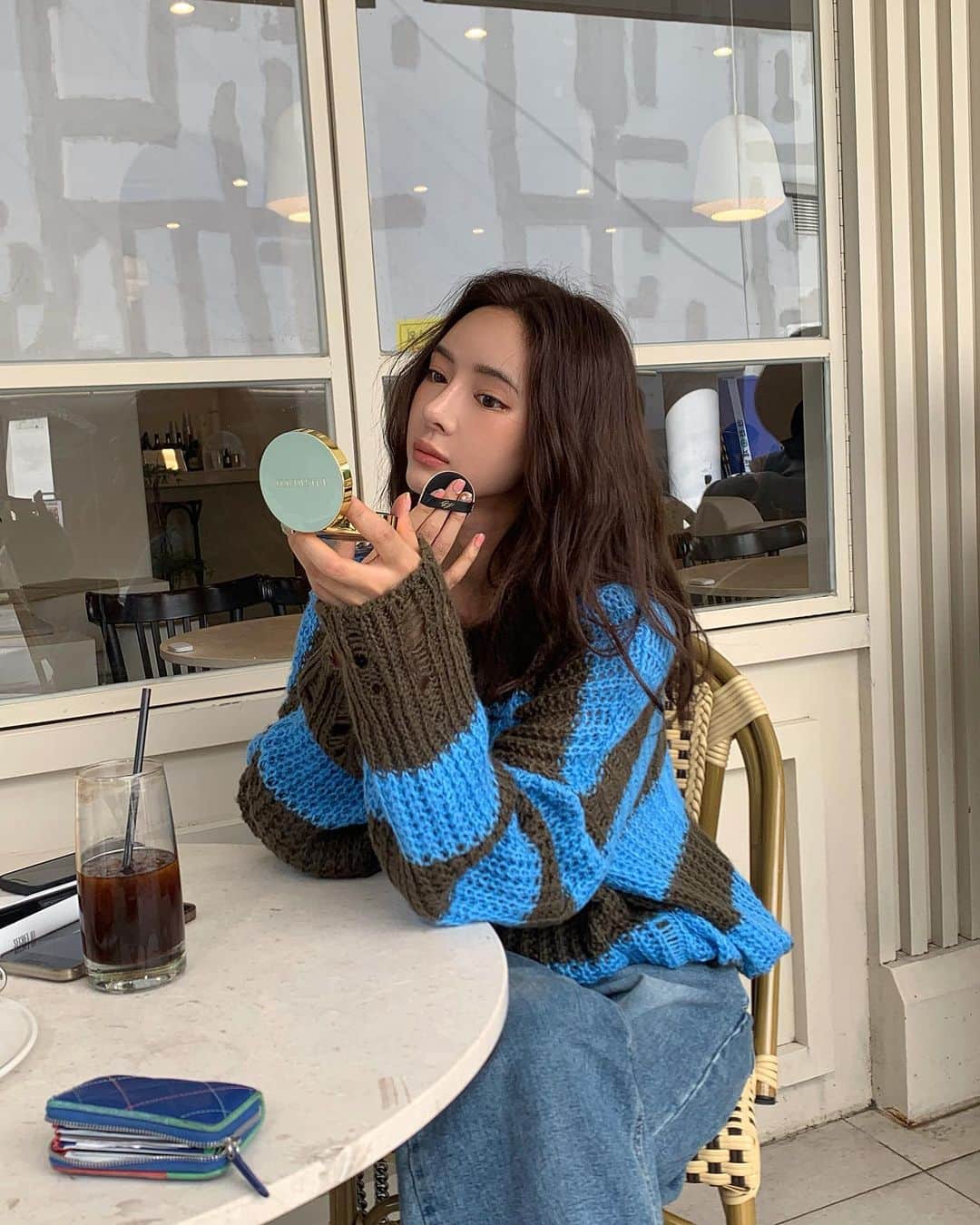 キム・ボラムのインスタグラム：「예전처럼 다시 싸돌아댕겨야겠다 ㅎㅎ」