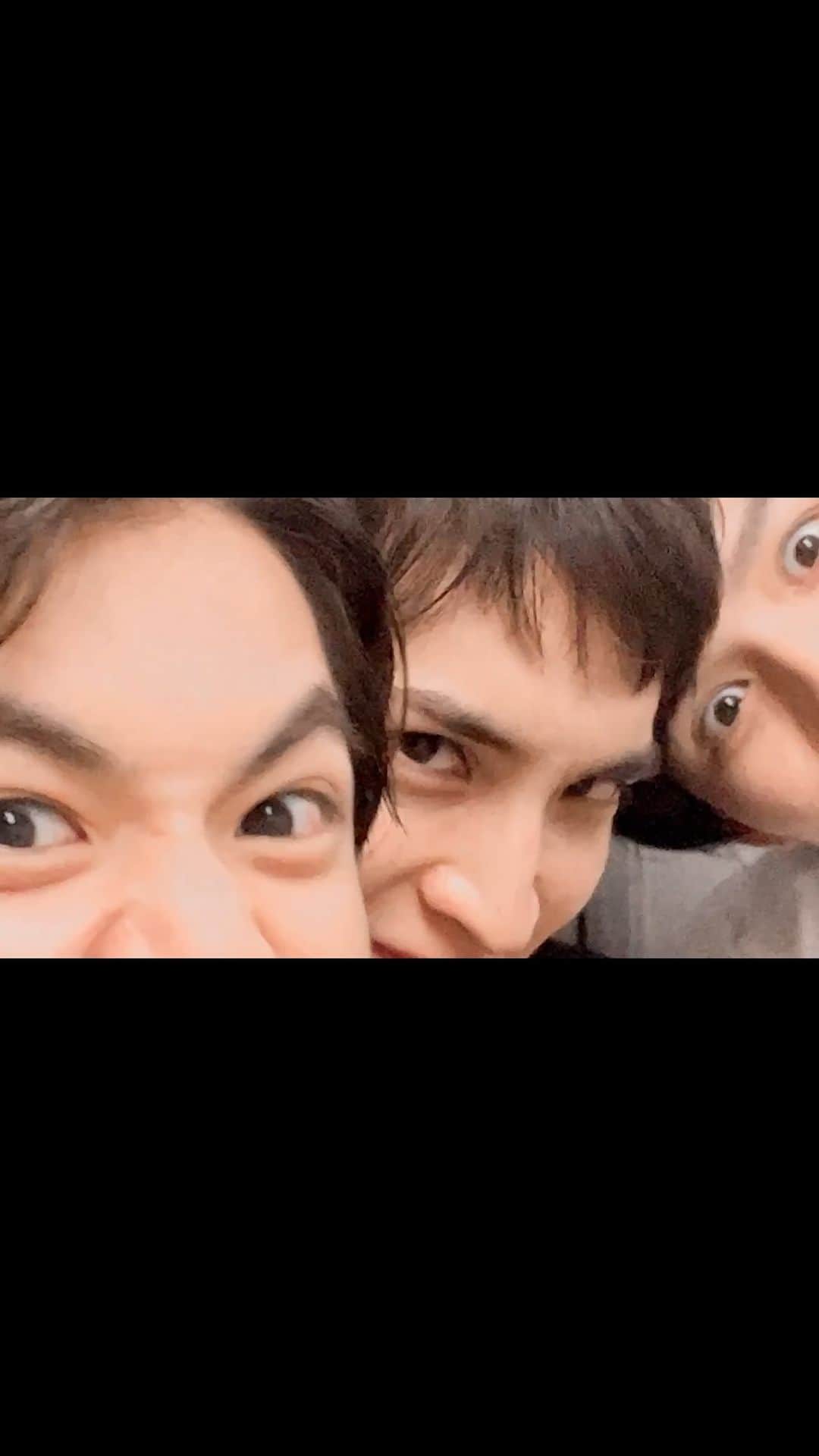 一ノ瀬颯のインスタグラム：「. . そらくんは僕のことが大好きです。 . #井上想良  @inoue_sora_0812  #兵頭功海  @katsumi_hyodo_official   #小宮璃央  @komi.rio」