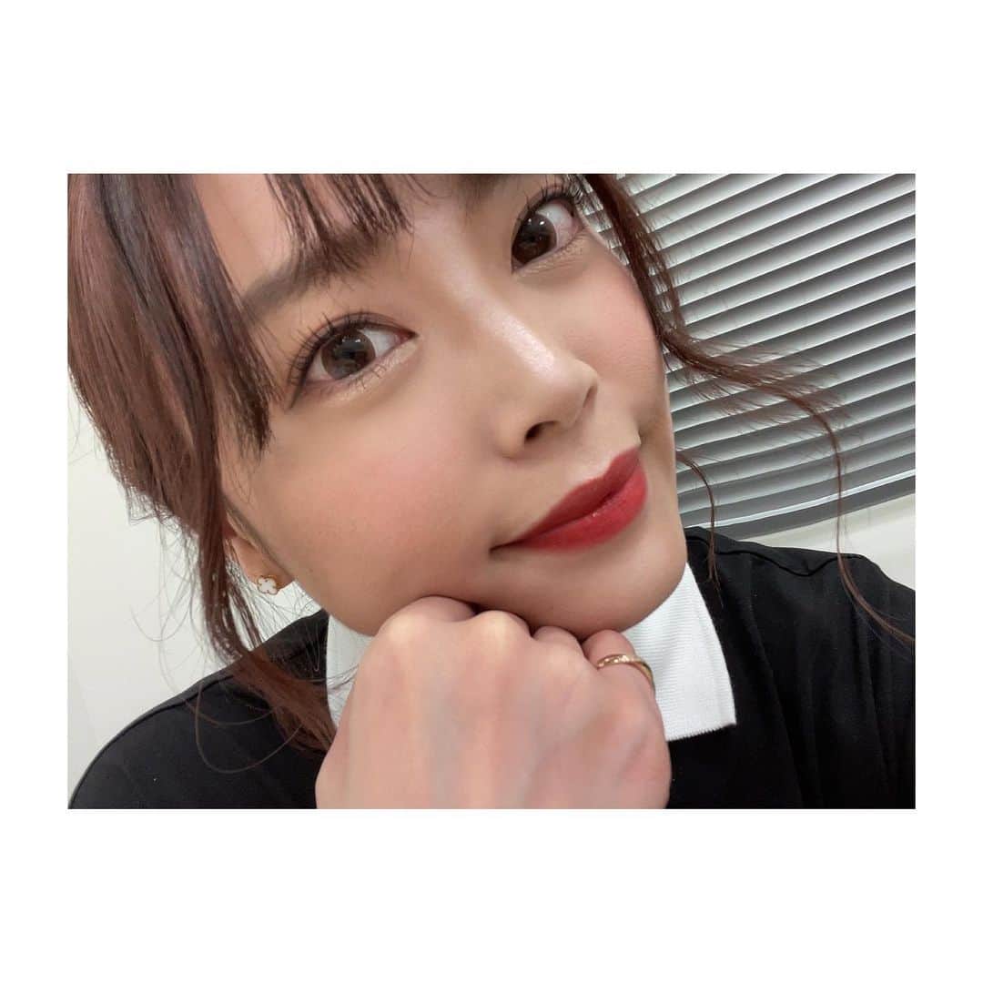 松本圭世のインスタグラム：「. ⚠️どアップでごめん  まつ毛を見せたいから めちゃアップになってしまう。笑  @de.shibuya  でパリジェンヌしてるから めちゃくちゃ調子よい。  おすすめ！ アベマズのスポンサーの little系列(*´꒳`*)  #どあっぷ　#アプリなしじゃ無理　#パリジェンヌラッシュリフト #最強にまつげ上がる　#秘密だけど　#この間白鳥さんもやったらしい　#笑 #女子アナ　#フリーアナウンサー　#アナウンサー　#instagood  #followme」