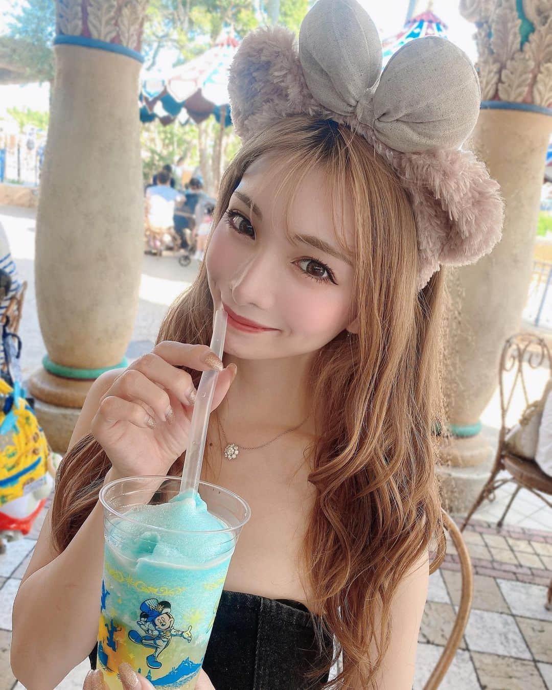 みゆうのインスタグラム：「#ディズニーシー #ディズニー」