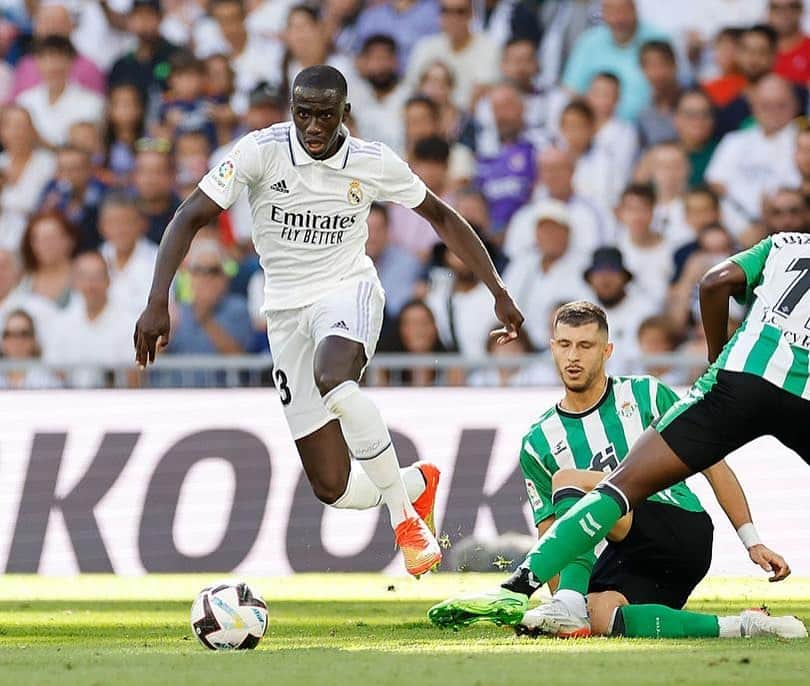 フェルランド・メンディさんのインスタグラム写真 - (フェルランド・メンディInstagram)「Great feeling for our first win at home 🏟🤍  #HalaMadrid #FM23 #RealMadrid」9月4日 4時03分 - ferland_mendy