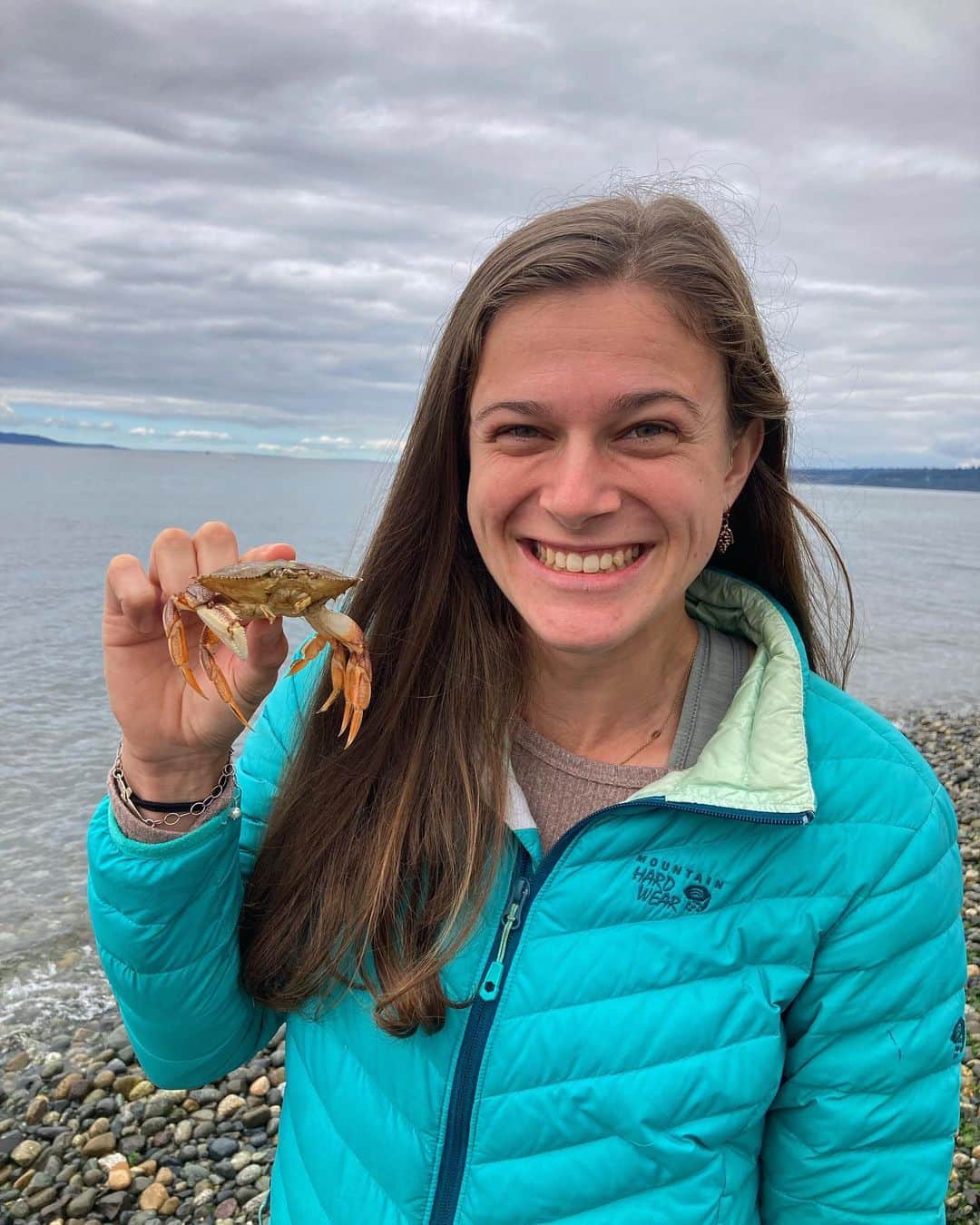Laura Martyのインスタグラム：「Made a new friend at the beach!」
