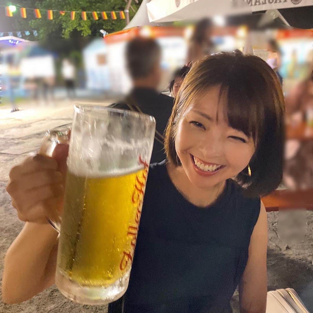 小尾渚沙のインスタグラム：「芝公園でのオクトーバーフェスト🍺 行って来ました〜🥰  東京タワーを眺めながらのビール、 本当に最高ですっ✨💕  芝公園では9月11日(日)までで そのあとは豊洲で開催されるみたいです🍺🍺  また行きたい！！🤤💕 . . #スワイプしてね 👉 #憧れの巨乳に 🤭笑 #小尾ールタイム #ビール大好き  #オクトーバーフェスト #オクフェス #オクトーバーフェスト2022 #芝公園  @oktoberfest1810」