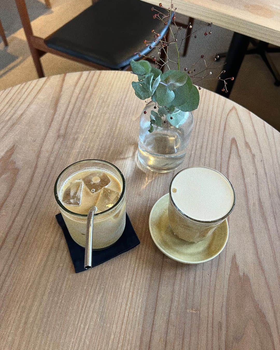 山田菜々のインスタグラム：「涼しくなったし暗くなるの早くなったね〜🥱🍂📖」