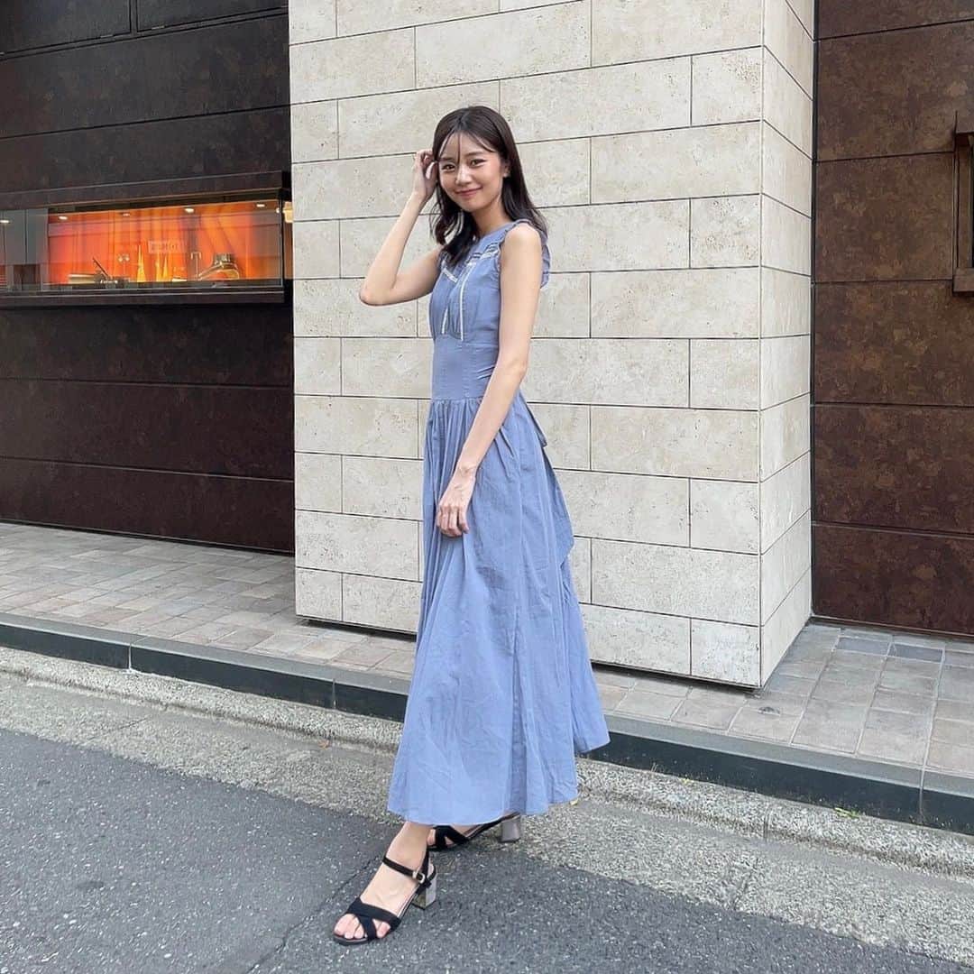 杉浦みずきのインスタグラム：「. 超お気に入りのワンピース👗 可愛らしいデザインだけどシルエットは大人っぽくてとっても着やすい❤︎ このワンピ着てたら気分あがる😚  @herlipto  #herlipto #ワンピース #ワンピースコーデ #サマーワンピース  #水色コーデ #ブルーコーデ」