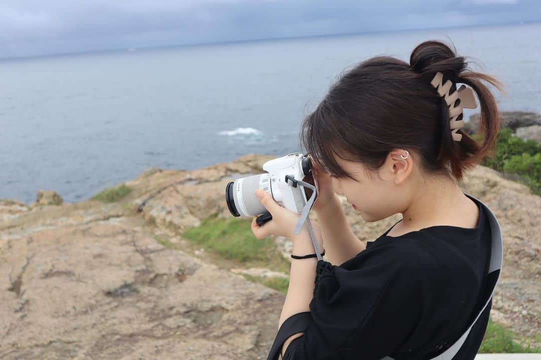 渡辺優奈のインスタグラム：「いっちょ前に一眼使ってみたんだけど初心者すぎて機能わからん。」