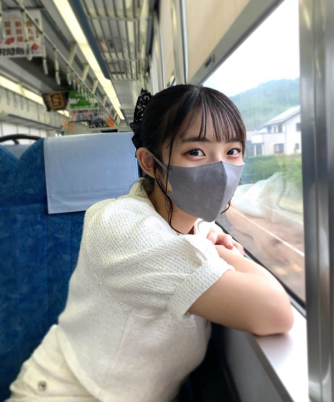 菊地姫奈さんのインスタグラム写真 - (菊地姫奈Instagram)「ガタンゴトン🚃🚋💭」9月4日 21時50分 - hina_k_1019