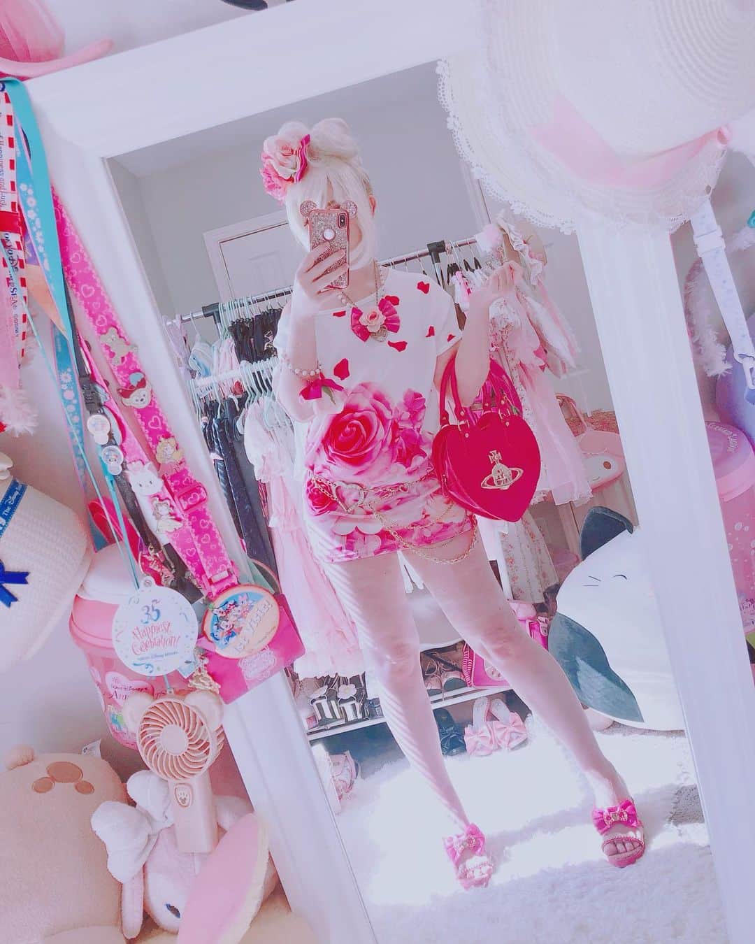 のインスタグラム：「💝Everything is @marsofficialjapan except the Vivienne Westwood handbag💓  #viviennewestwood #marsjapan #gyaru #gaijingyaru #ギャル #ギャルコーデ #ガーリーコーデ」