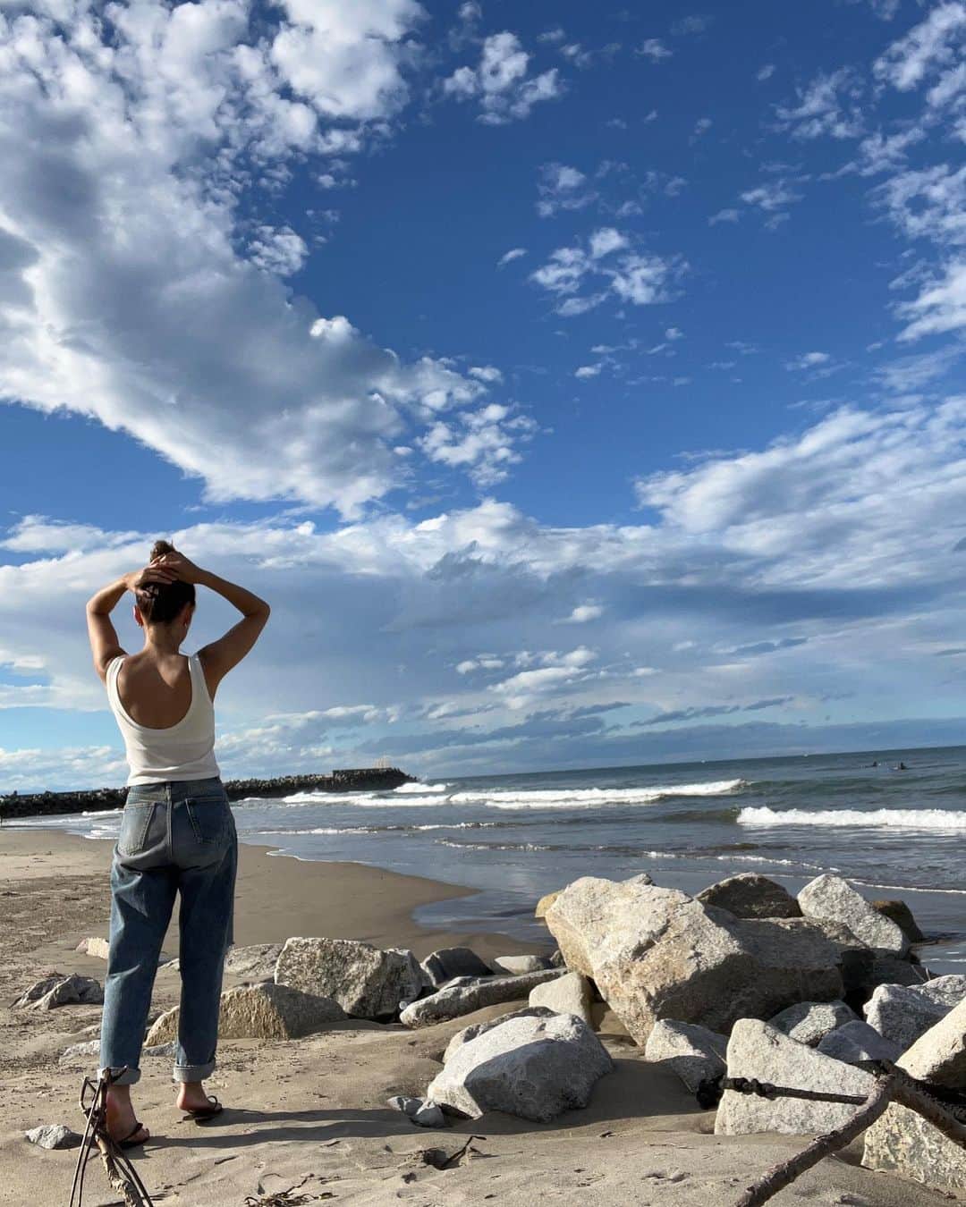 mitsuxmitsu24のインスタグラム：「Just take a deep breath if you get stuck  * * 深呼吸しよ。 * * #surfing #surfer #surfergirl #surfinglife #deepbreath #mylife」