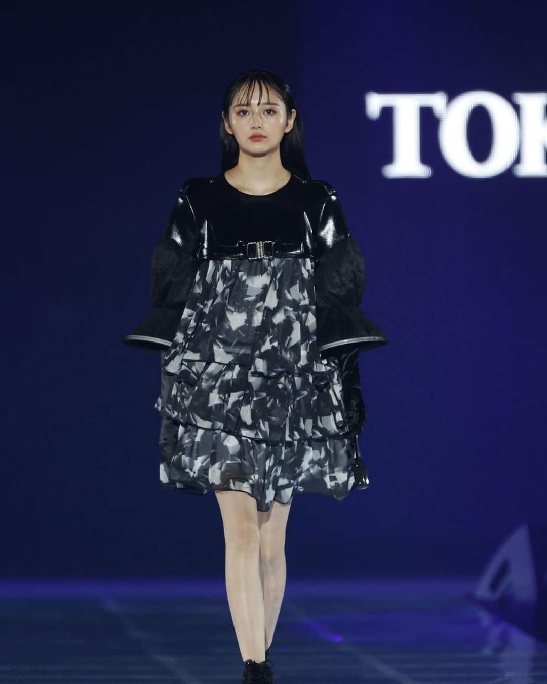 加藤栞のインスタグラム：「TGC × OOKAMI Stage ©マイナビ TGC 2022 A/W」