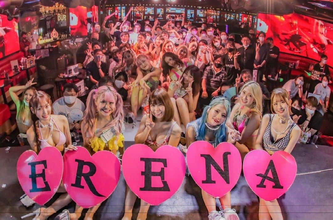 えれなのインスタグラム：「2022年9月3日🍓🍼3周年イベント  たくさんのご来店、お祝い 本当にありがとうございました。  バーレスクに出会えて皆さんに出会えて本当に幸せです😊4年目のえれなもよろしくお願いします✨」