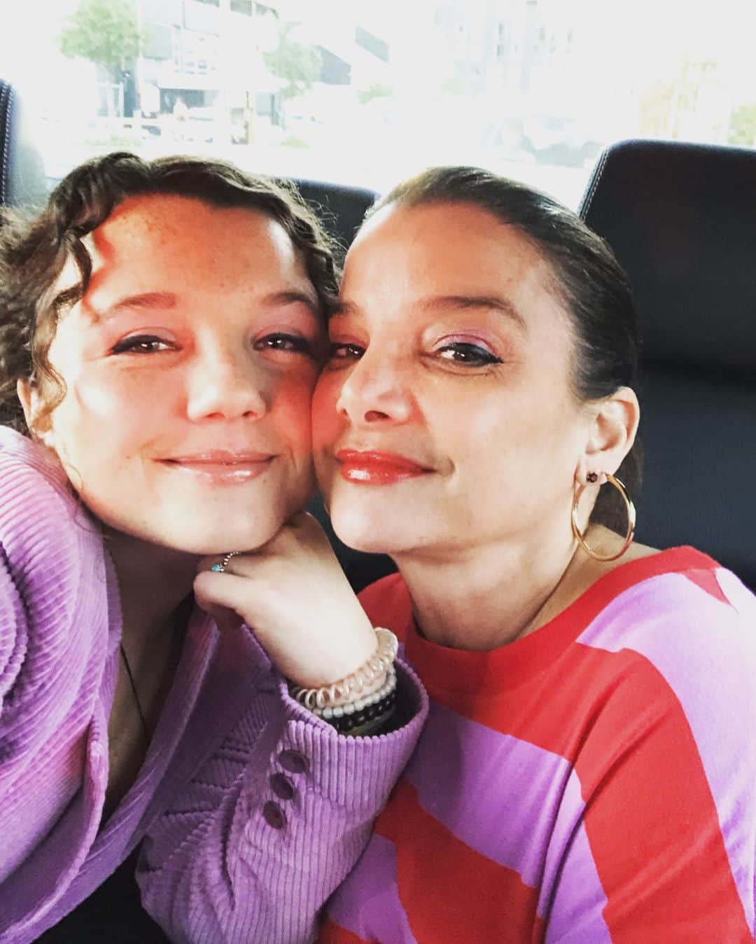のインスタグラム：「Mamacita 💓 I am honoured to be raised by you and to get to know you through new eyes as I grow. I get more and more amazed as the years go by. Happy birthday sista ❤️Through all the ups and downs that bond can never be broken 💫 you are a legend ⭐️」