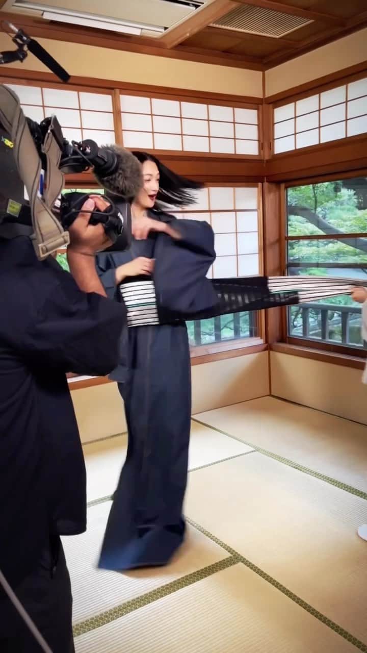 のインスタグラム：「⁡ これがホントの「あ〜れ〜！」 #笹島寿美 先生式　浮世絵の着付け❤︎ ⁡」