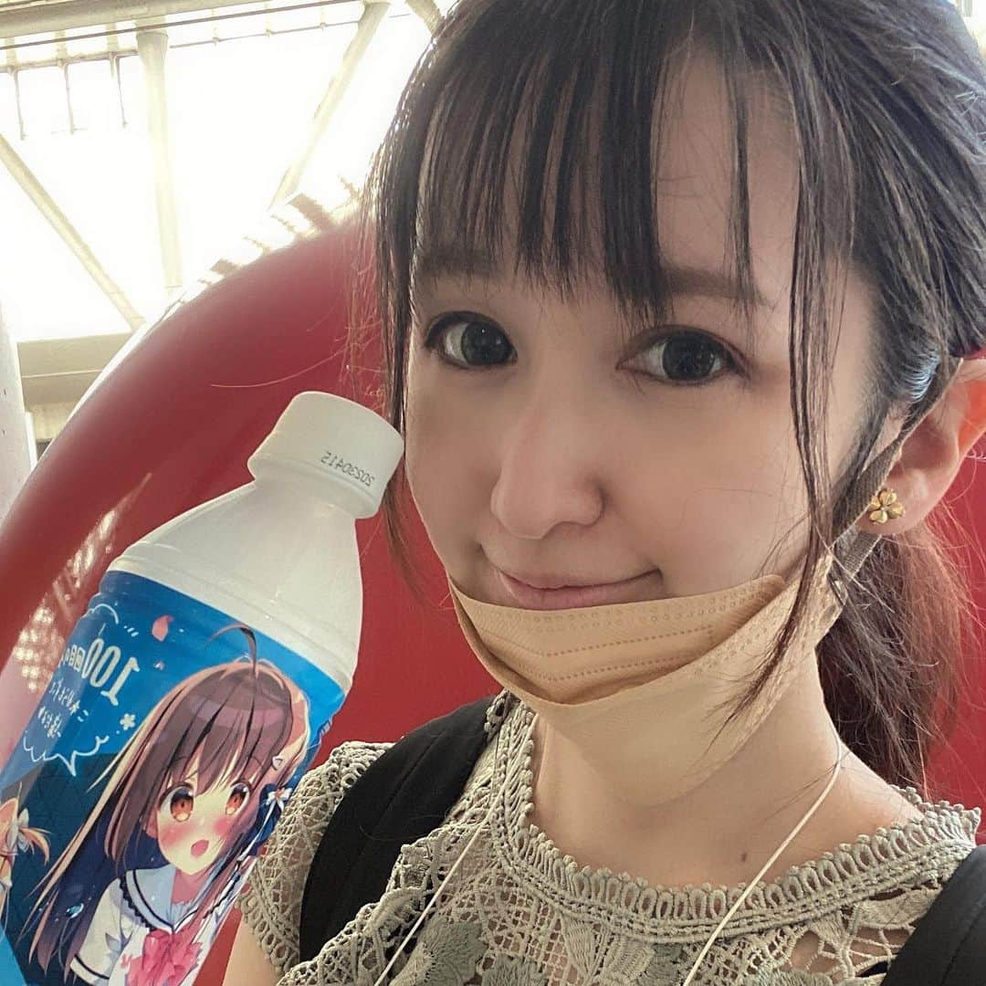 大谷咲子さんのインスタグラム写真 - (大谷咲子Instagram)「ああああ〜OA前にお知らせできず申し訳なかったのですがBS11のアニゲーイレブンの取材でコミケに行ってきました〜！！ 暑かったけどひさびさのコミケとっても楽しかったです。 やっぱり趣味に夢中な人たちって本当にイキイキしてるなー！って元気をもらいました！ なくなってほしくない文化…！  BS11のサイトで見逃し見られるのでよかったら見てください✨  #BS11 #アニゲーイレブン #C100 #コミックマーケット #コミケ #tokyo #otaku #cooljapan」9月5日 12時32分 - sakiton69