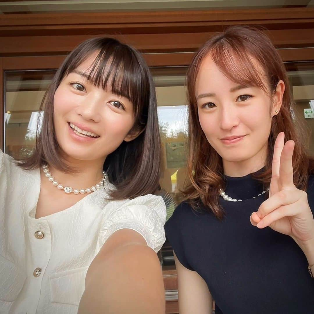 藤田菜七子さんのインスタグラム写真 - (藤田菜七子Instagram)「. 涼花ちゃんと遊んだ時の🌷  久しぶりに会えて楽しかったです✨ 天然すぎるお姉ちゃんです😳 お揃いのネックレス、本当にありがとうございます💓  #nanakofujita #藤田菜七子 @moritasuzuka16」9月5日 13時29分 - nanako.fujita_official