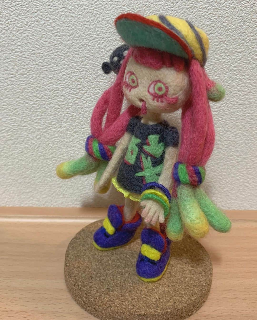 松本ぷりっつさんのインスタグラム写真 - (松本ぷりっつInstagram)「スプラトゥーンのパル子✨  #スプラトゥーン  #スプラトゥーン3  #splatoon  #splatoon3  #parukosplatoon  #paruko  #羊毛フェルト  #羊毛  #needlfelting  #needlfelt  #ハンドメイド」9月5日 14時43分 - matsumotopuritsu