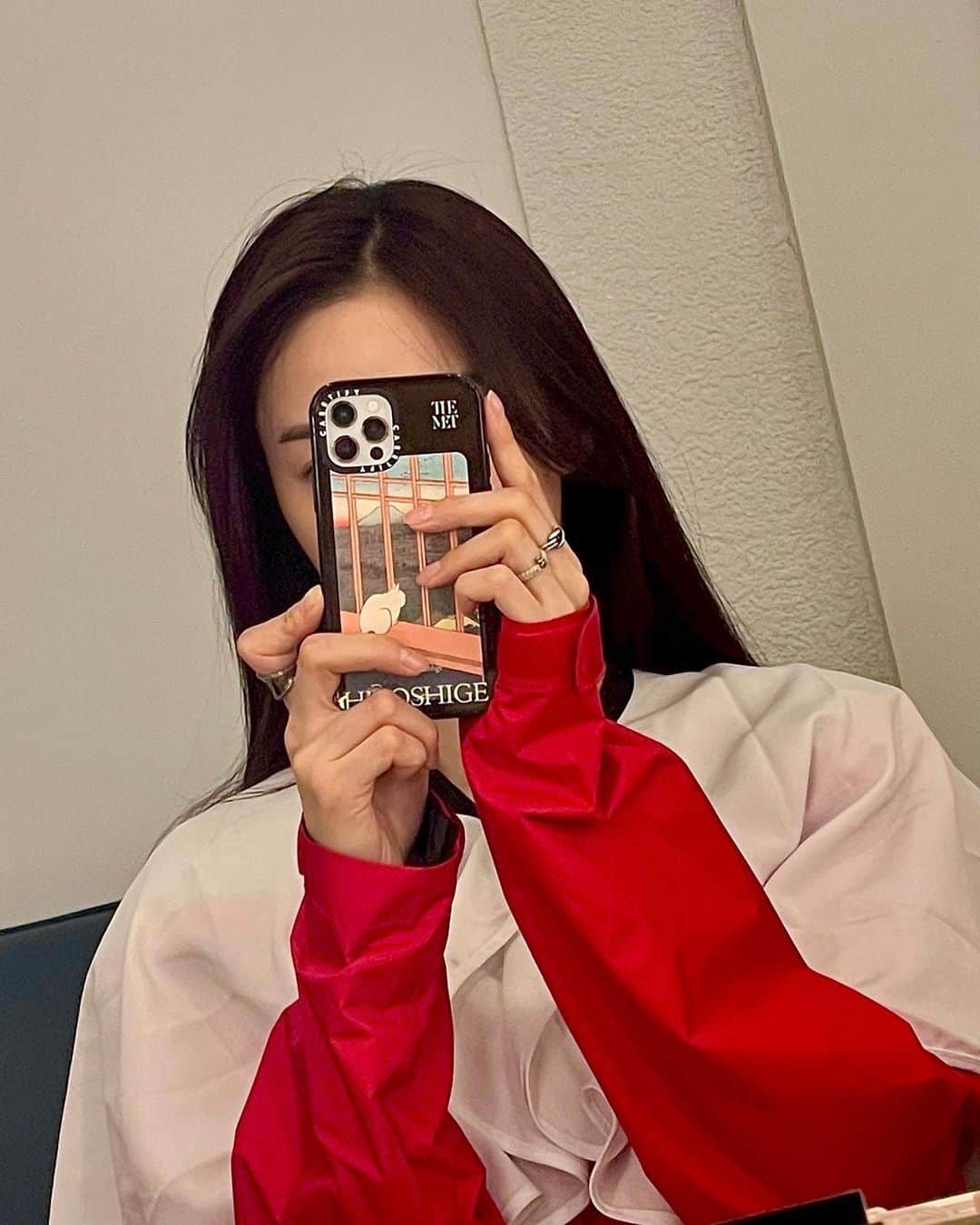 イ・チョンアのインスタグラム：「다들 안전히 비 조심 바람 조심 ⛑」