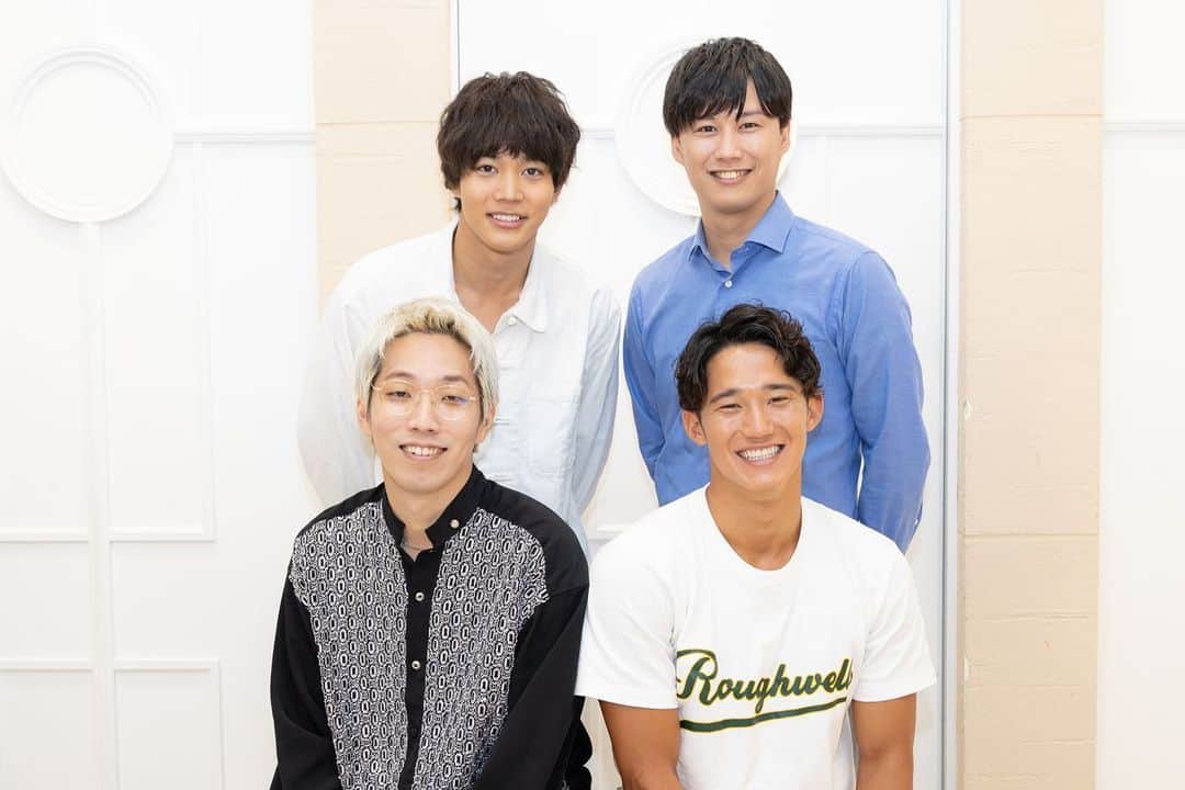 荒井陸のインスタグラム：「🚨番組告知🚨  AbemaTVの恋愛バラエティ番組 ヒロミ･指原の"恋のお世話始めました" に、出演させていただきます😊  初めての経験にオドオドしてますが是非！ 僕はギリシャで観れないので沢山メンションしてね😊  まさかabema番組に出れるとは…！ 指原さんとヒロミさんに会えたのも思い出！  ⏰9月8日(木)21:00~  #恋セワ #abematv」