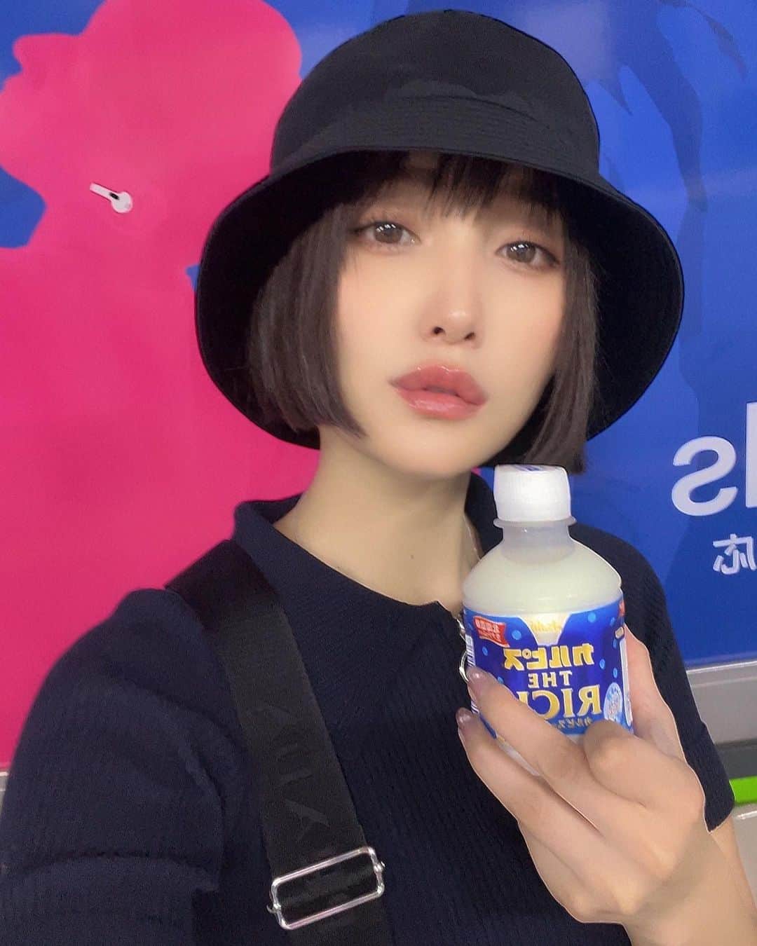 小島みゆのインスタグラム：「カルピスざスリッチ 爆飲み🍼」
