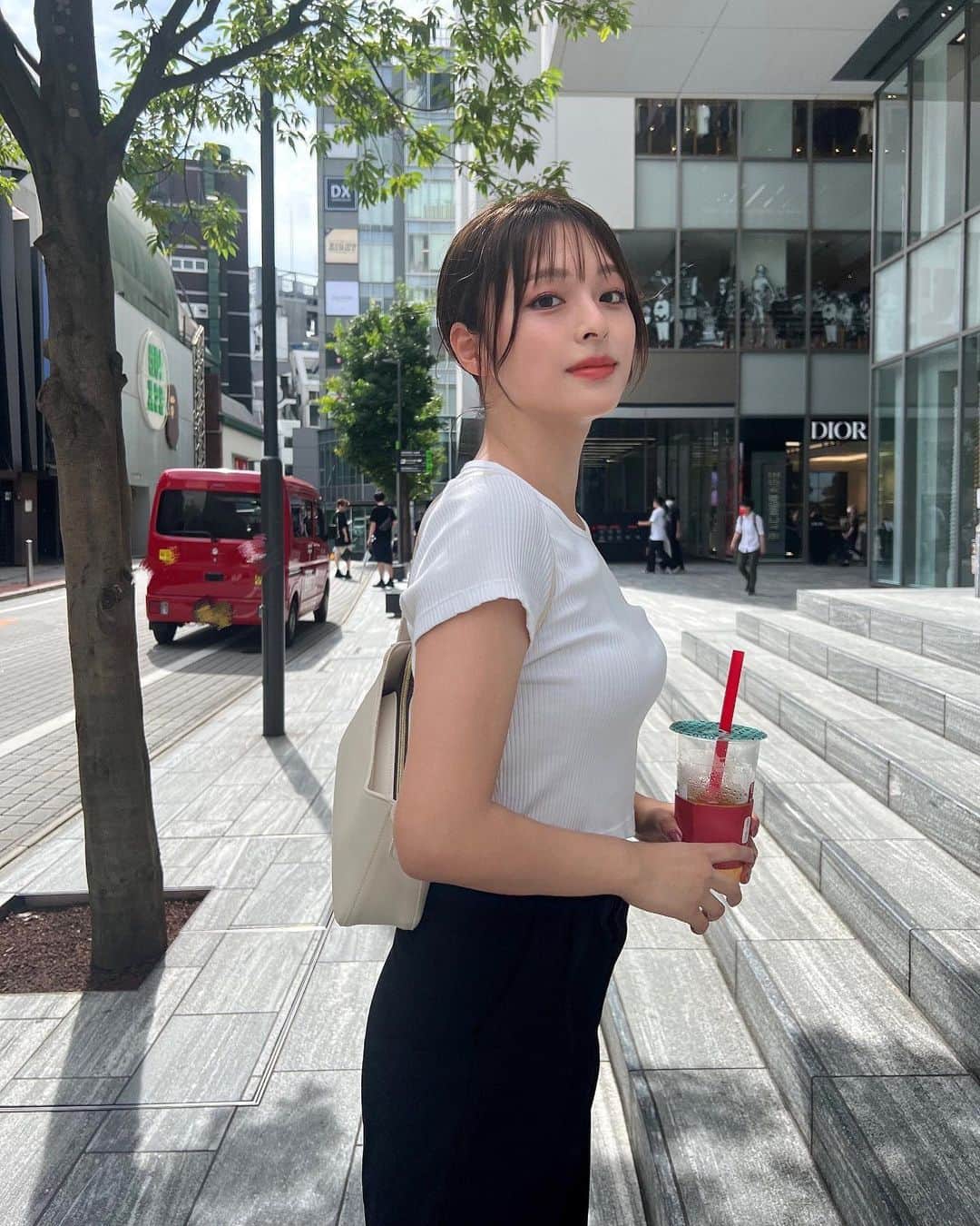 かおりのインスタグラム：「・ ・  ゴンチャらぶ💗 この日風強かった〜」