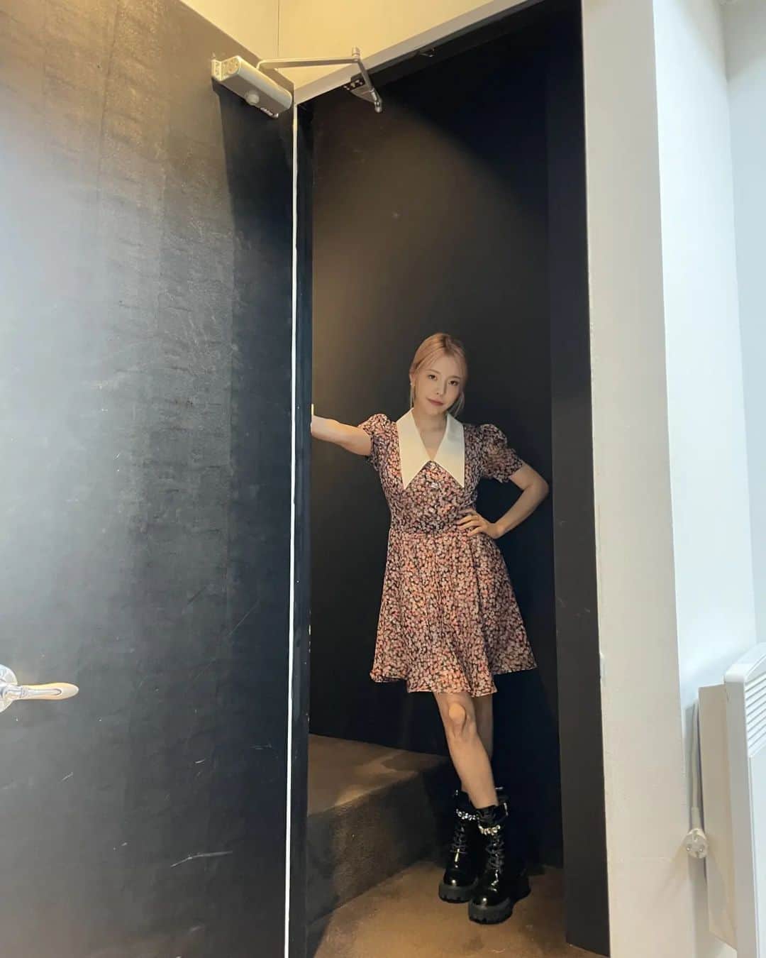 サニー のインスタグラム：「사인회의 추억도 방울방울..♡」