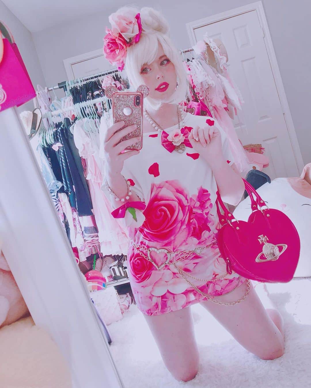 のインスタグラム：「💝Can’t have too many rose motifs💘💕  #gyaru #gyarufashion #marsjapan #ギャルコーデ #ギャル #ガーリーコーデ」