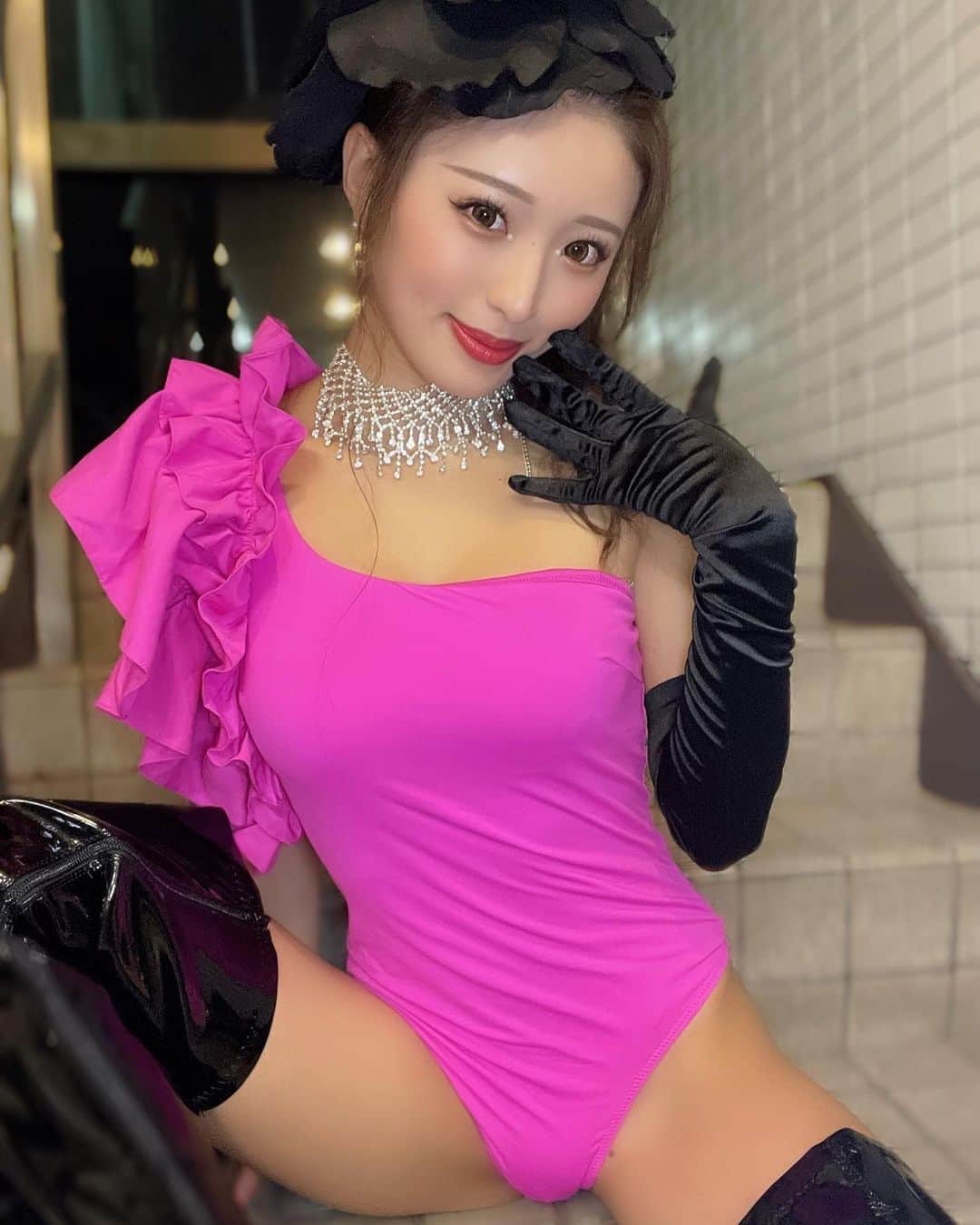 MIYABIのインスタグラム：「ずーっと夢見てたステージ💃 ultraJapanに出演が決定しましたぁ🥹💜  みやびは9/18(日)の２日目です🎉  ずっと応援してくれてた方々、おめでとうメッセージたくさんありがとうございます🥹🙏  http://ultrajapan.com/tickets  チケットはコチラから💜  晴れ舞台✨一緒に楽しんくれる方お待ちしてますっ💋  #cyberjapan  #ウルトラジャパン  #ultrajapan」