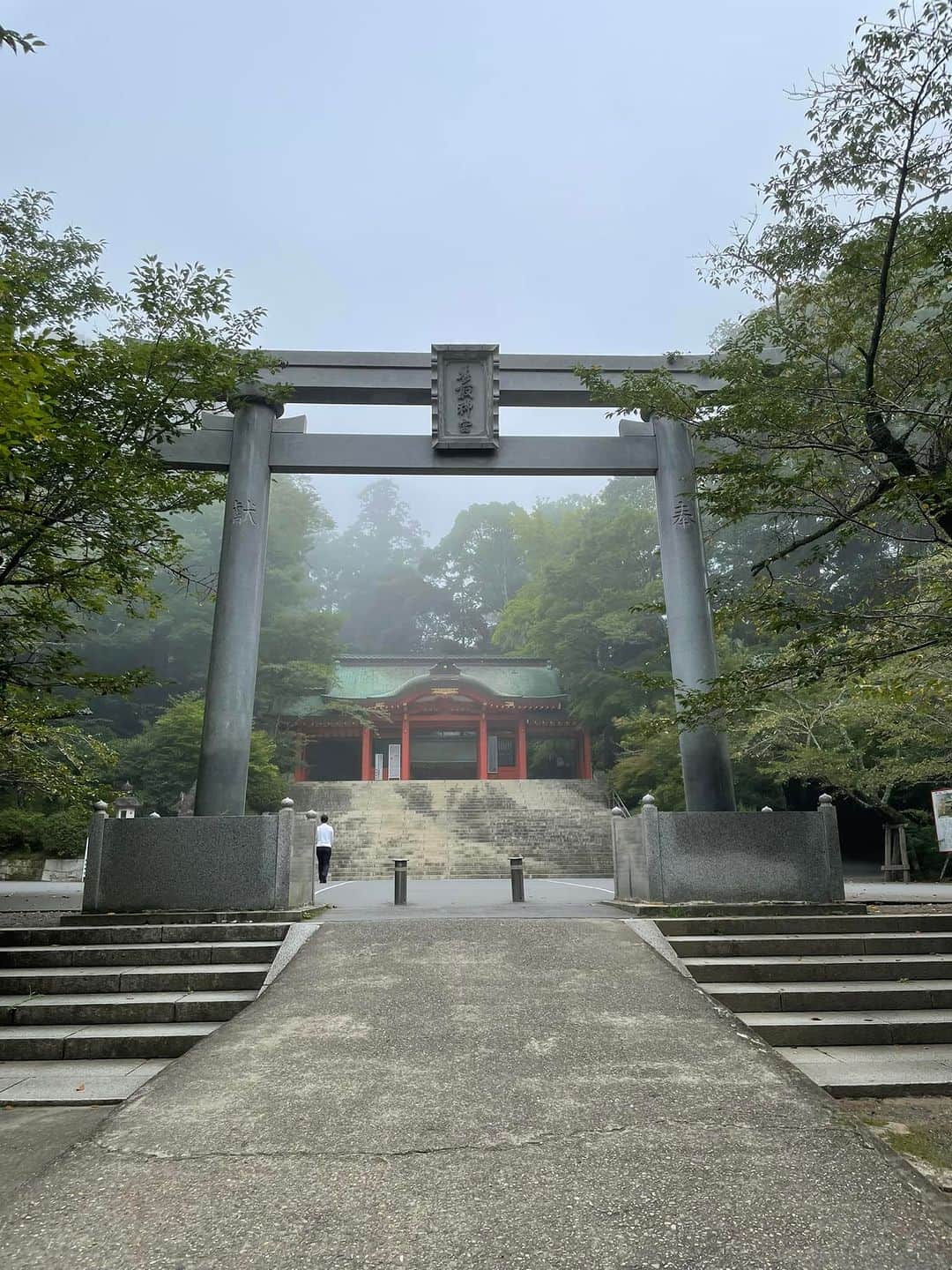 佐々木みすずのインスタグラム：「おはようございます😃  吉方位の香取神宮参拝中😊  今日も良き日であります様に😊」