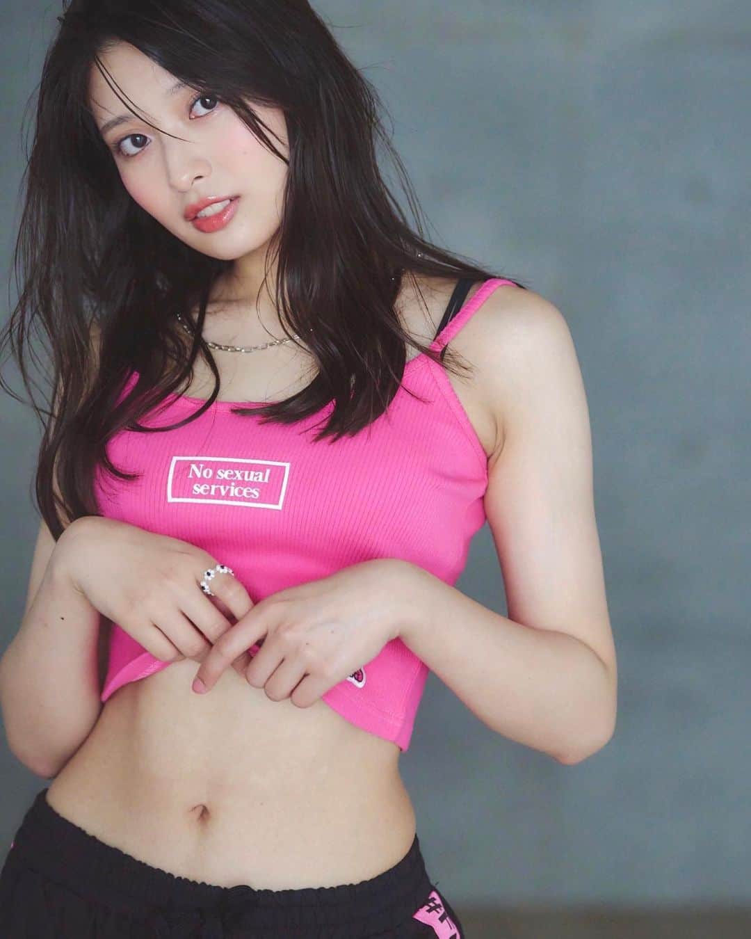 のインスタグラム：「食欲の秋とスポーツの秋の両立をがんばります💪  果たして勝つのはどっち！？  #akb48 #yurinagyoten #fr2 #fr2梅 #y2kfashion #idol #love #instagood #instalove #fashion #beautiful #happy #art #ootd #japanesegirl #model #gravure #jepang #일상 #寫真 #日本 #日本女孩 #東京 #东京 #日系穿搭 #行天優莉奈」