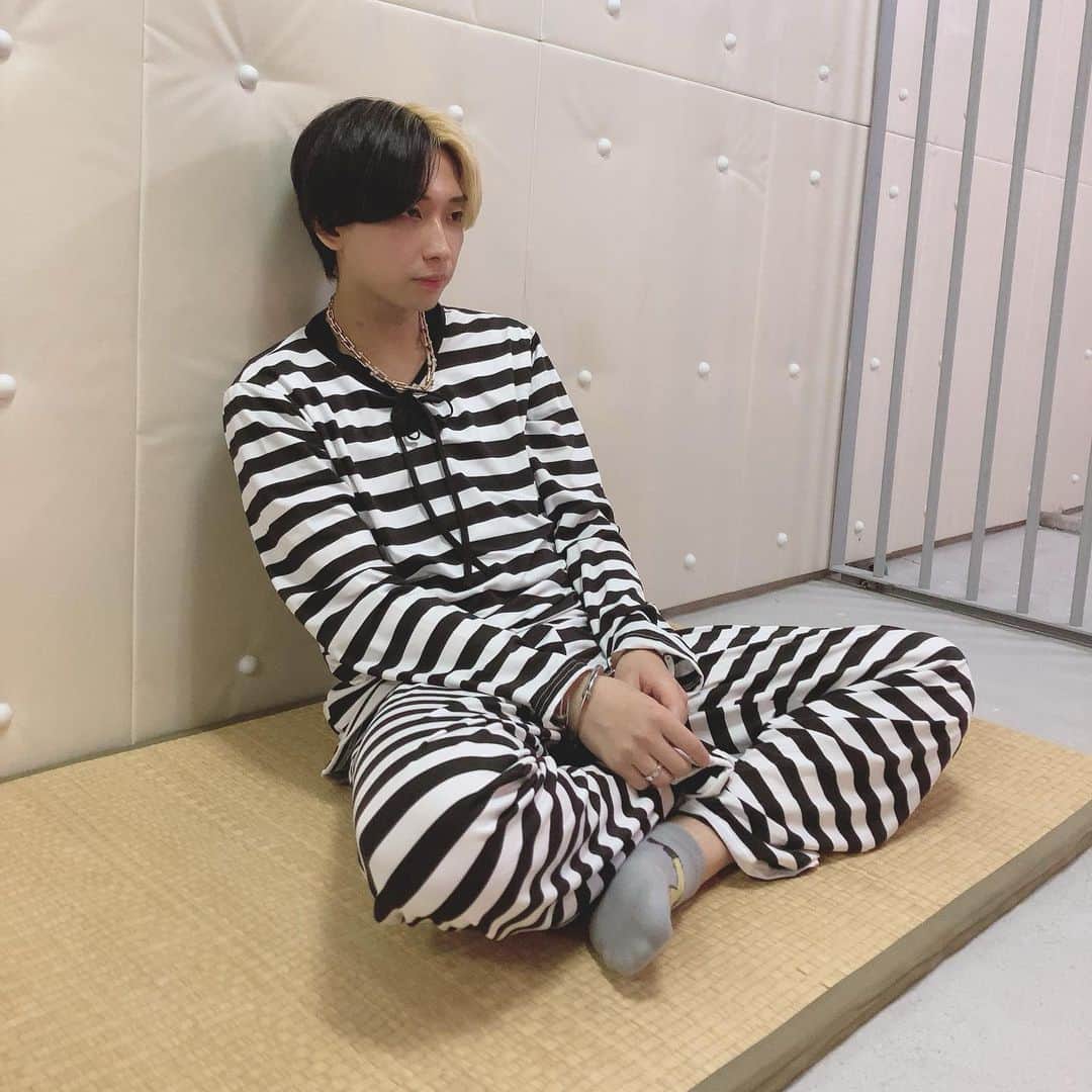 Hikaru（ヒカル）のインスタグラム：「囚人生活1日目 シャインマスカットが美味しかった」