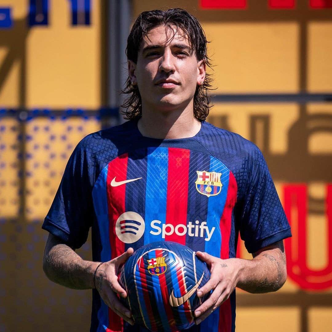 エクトル・ベジェリンさんのインスタグラム写真 - (エクトル・ベジェリンInstagram)「❤️💙❤️💙」9月7日 3時10分 - hectorbellerin