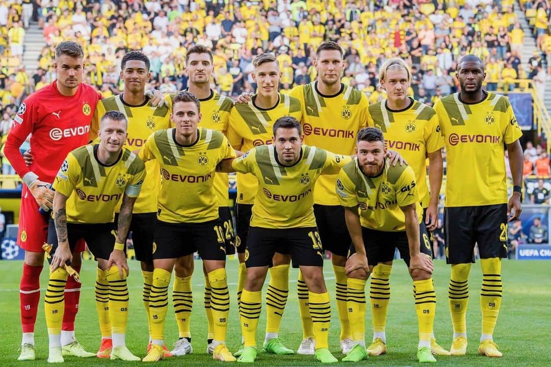 ラファエル・ゲレイロさんのインスタグラム写真 - (ラファエル・ゲレイロInstagram)「Champions League night 🤩⚽️ #ucl #bvb」9月7日 6時18分 - raphaelguerreiro14