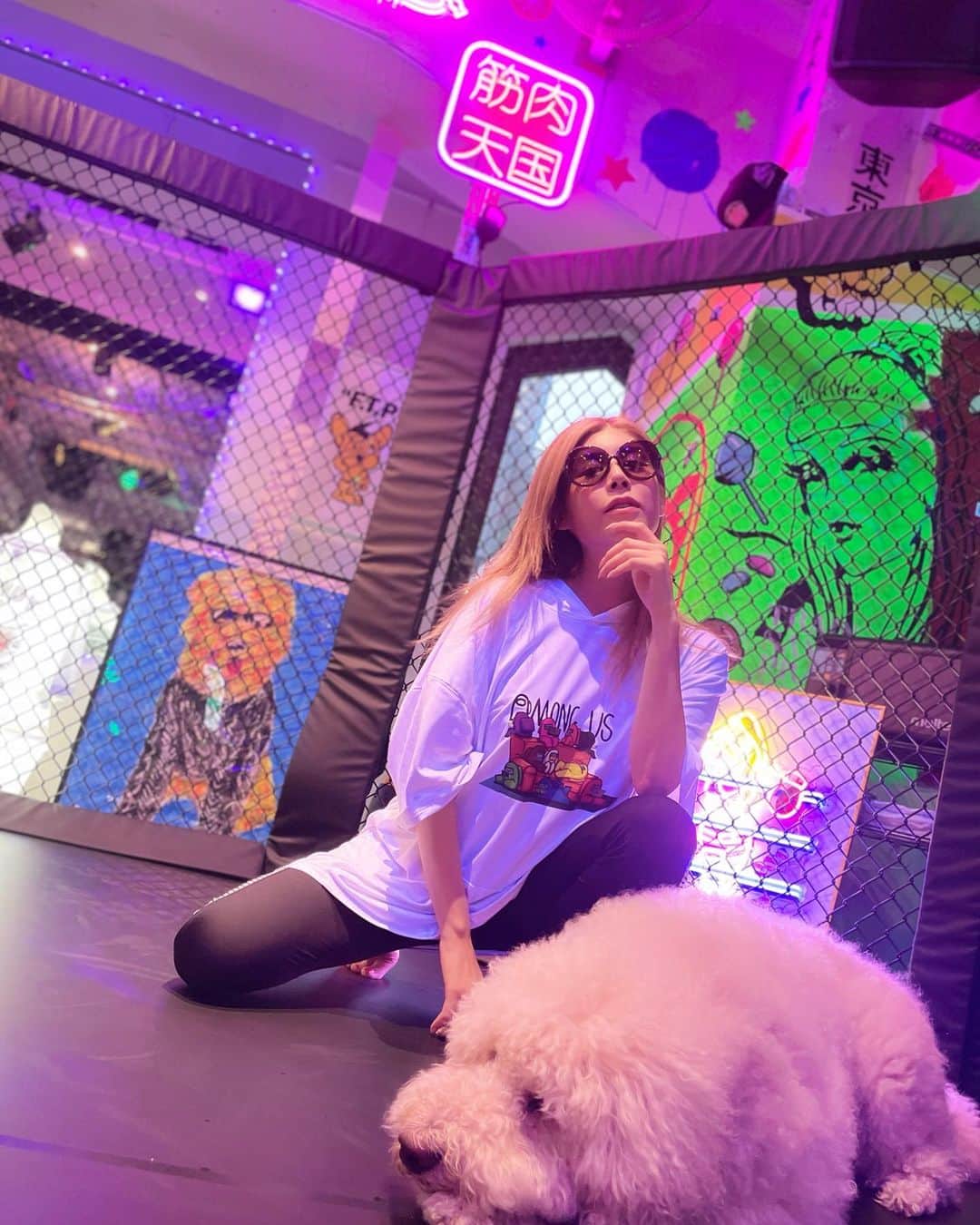 荒木レナのインスタグラム：「@candy_gym_roppongi   去年入院してから 体力がだいぶ落ちてしまったので リハビリ兼ねてまたジムに 通うことにしたよ〜✨  運動嫌いだけど さすがにこのままだと将来 歩行困難になってしまう🤣🤣  ということで 健康美body目指しまーす♡  #ジム女子 #六本木 #キャンディジム」