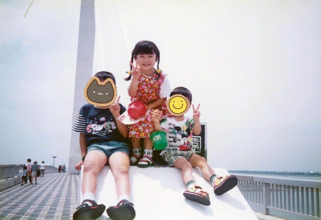 DJ MELのインスタグラム：「幼少期のわたし👧child mel」