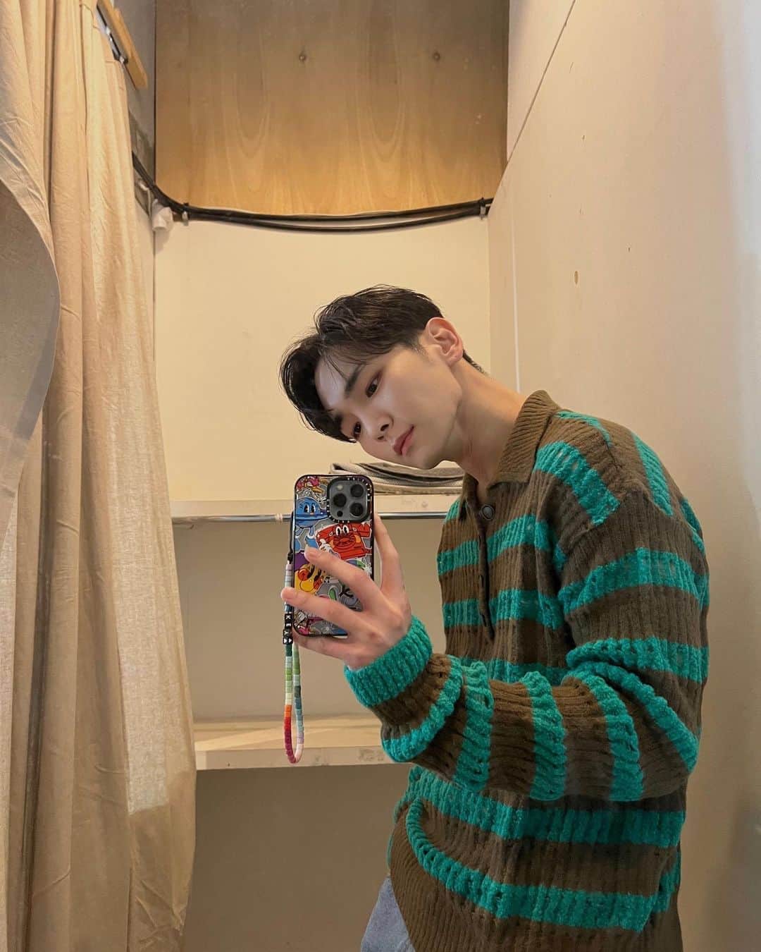 キー のインスタグラム：「오랜만 사복🥲」