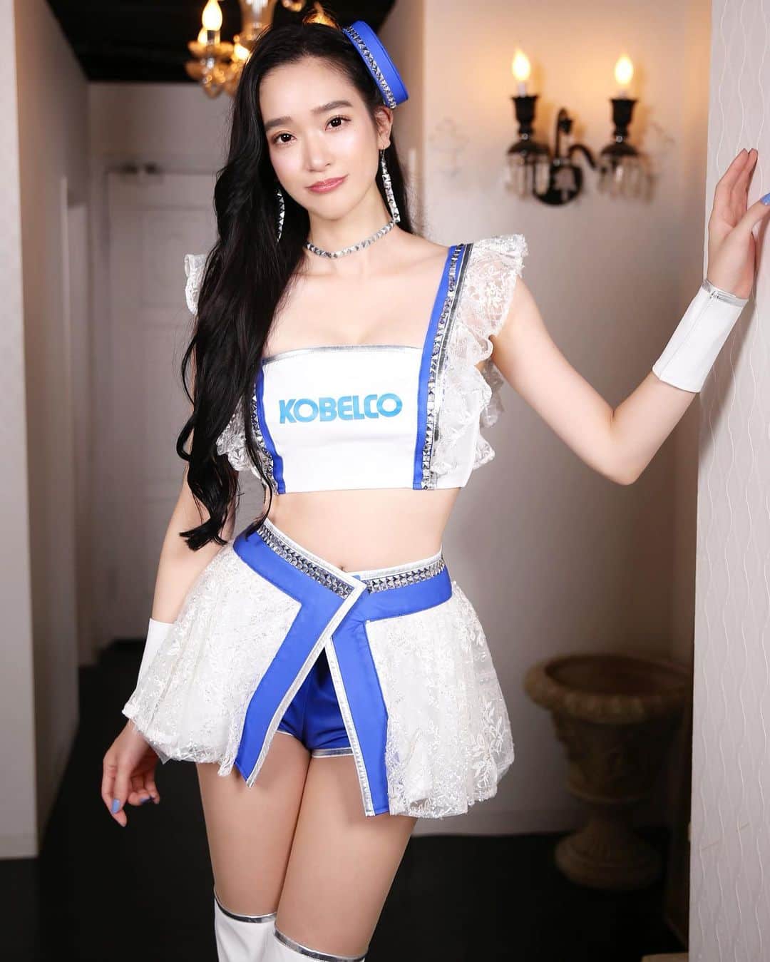 太田麻美のインスタグラム：「Twitterでレースクイーンがトレンド入りしたみたいで嬉しいですね🫶🏻💙❤️  #racequeen #rq #tgrteamsard #kobelco #kobelcogirls #supergt #costume #twitter #レースクイーン #スーパーgt #コベルコガールズ #コスチューム #夏コス」