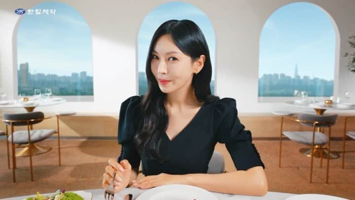 キム・ソヨンのインスタグラム：「#다제스 💚🤍🧡  #3단캡슐소화제 👍」