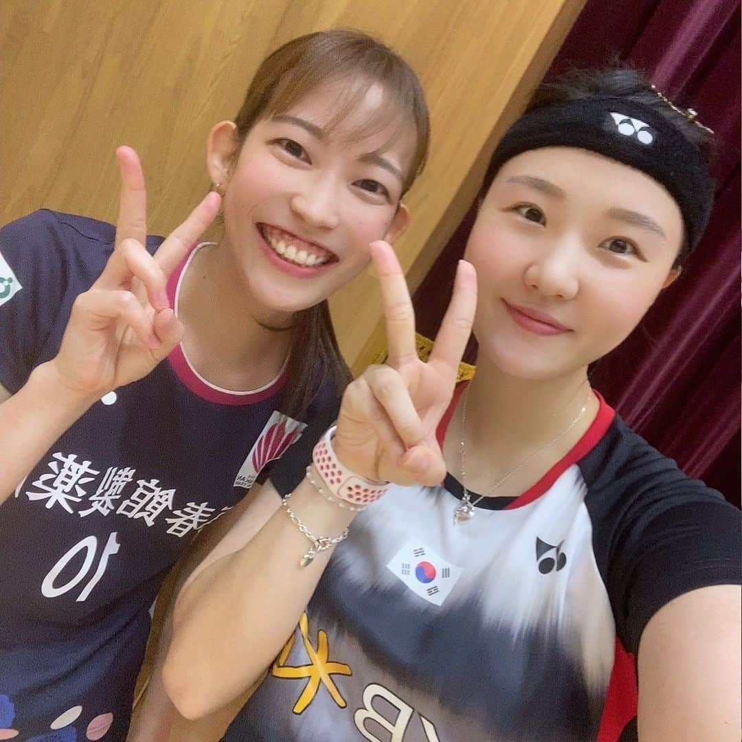 松山奈未のインスタグラム：「. . . 優しくて、面白くて、こんな私と仲良くしてくれるお姉さん🥰 ずっと笑ってすごく楽しかった😂🤍 たくさん写真撮ってくれてありがとうございます🥰  고마웠습니다 @s2_c_94 🤍」