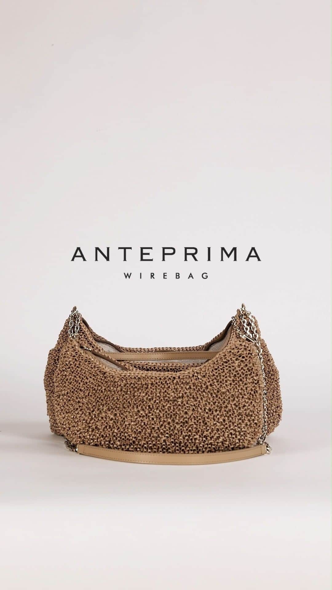 ANTEPRIMAのインスタグラム：「What’s in FORTUNA?  Our FORTUNA can fit more than you can imagine. Not just only keeping your essentials but also holding the greatest fortune for you! Let’s see what is your fortune message of the day!  Shop the FORTUNA Collection now.  #ANTEPRIMA #WIREBAG #FW22 #FallWinter2022 #FortuneCookie #HoboBag #WorkBag #MiniBag #Crochet #CrochetBag #Handcraft #Craftsmenship #Craftbag #Knitting」