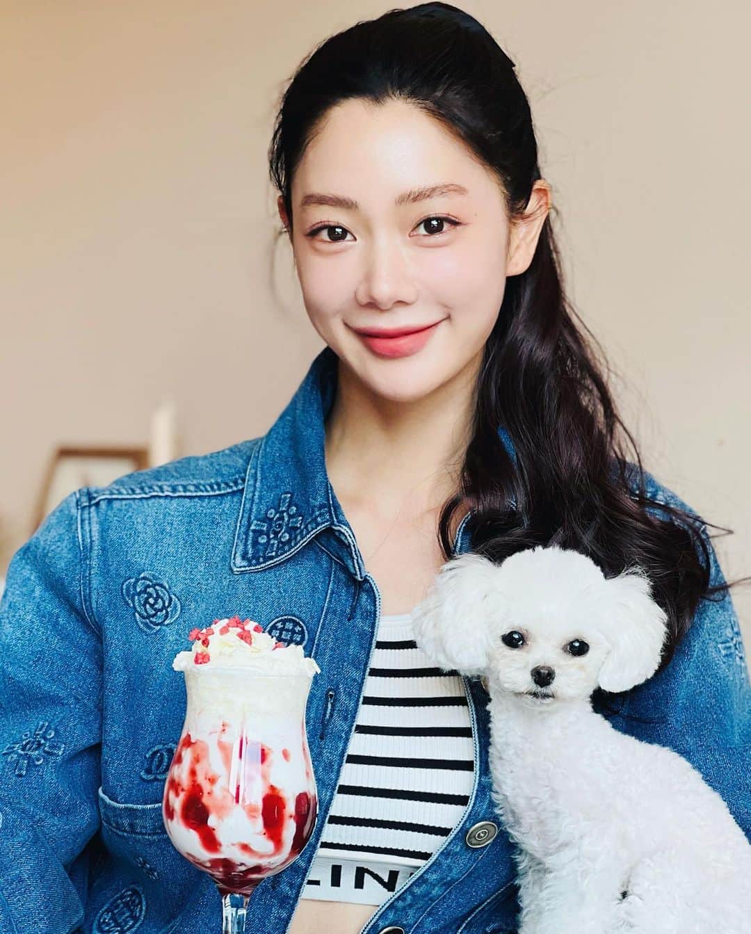 クララのインスタグラム：「#❤️」