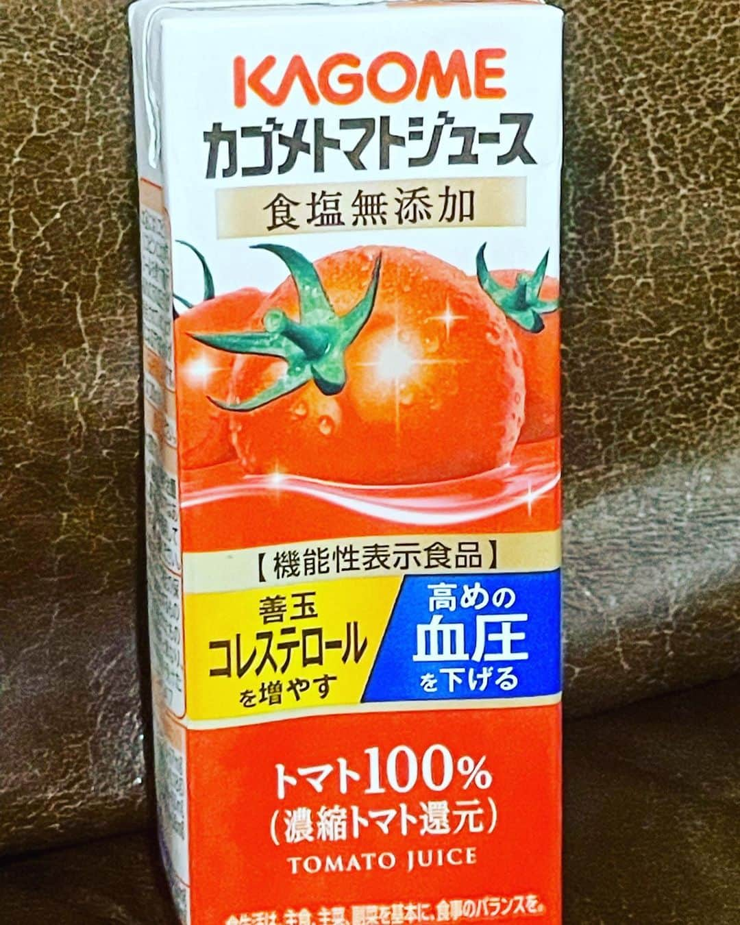 江口拓也のインスタグラム：「最近ずっとこれ飲んでる🍅」