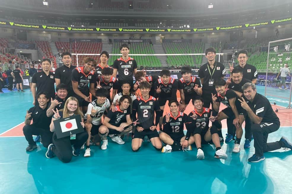 大塚達宣さんのインスタグラム写真 - (大塚達宣Instagram)「世界選手権2022🇸🇮 もっともっと強くなりたい💪そう思える大会でした。 またこのような舞台で戦えるように、一から頑張ります🔥 半年間たくさんの応援ありがとうございました🙇‍♂️  まだまだ大学生活やることたくさん残ってます！ 大学バレー、教育実習、卒業論文📝 残り少ない期間を全力で突っ走ります🏃‍♂️  #WCH2022 #世界選手権 #龍神NIPPON #早稲田大学」9月8日 22時12分 - tatsutatsu1105