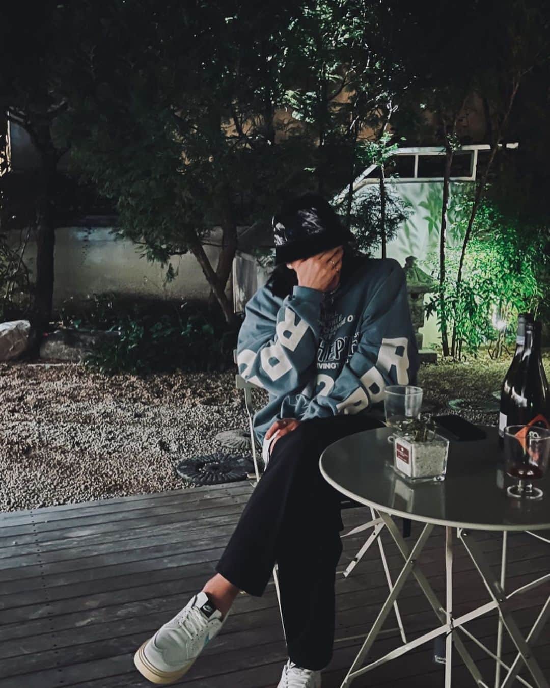 パク・ヒョシンのインスタグラム：「좋은 날 좋은 사람과.. 해뜨기를 기다림」